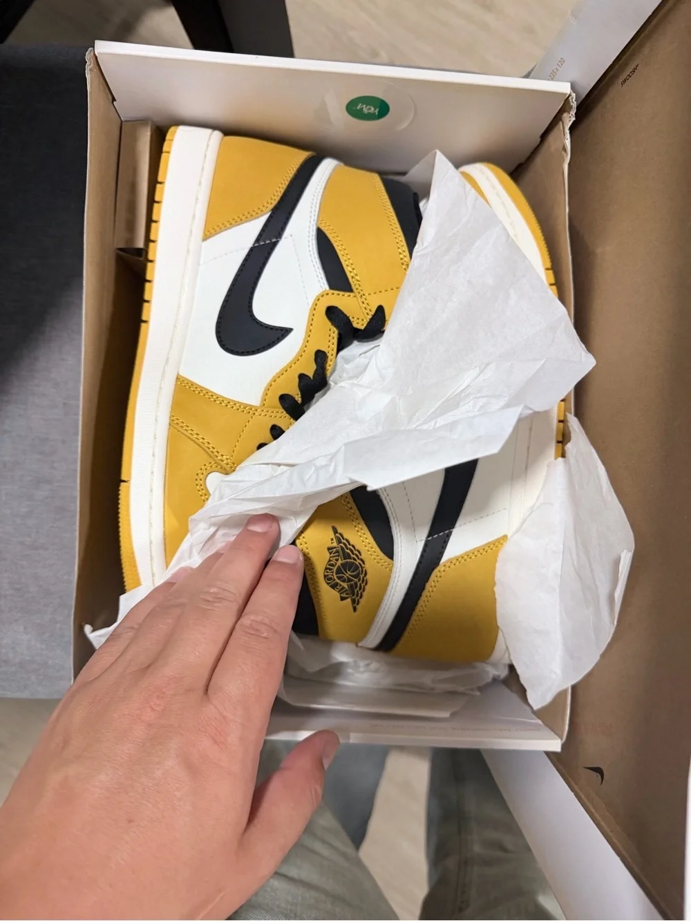 Air Jordan 1 high mustard yellow